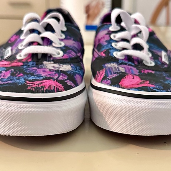 Women’s vans authentic classic lace low top sz 7 like new - Picture 2 of 6